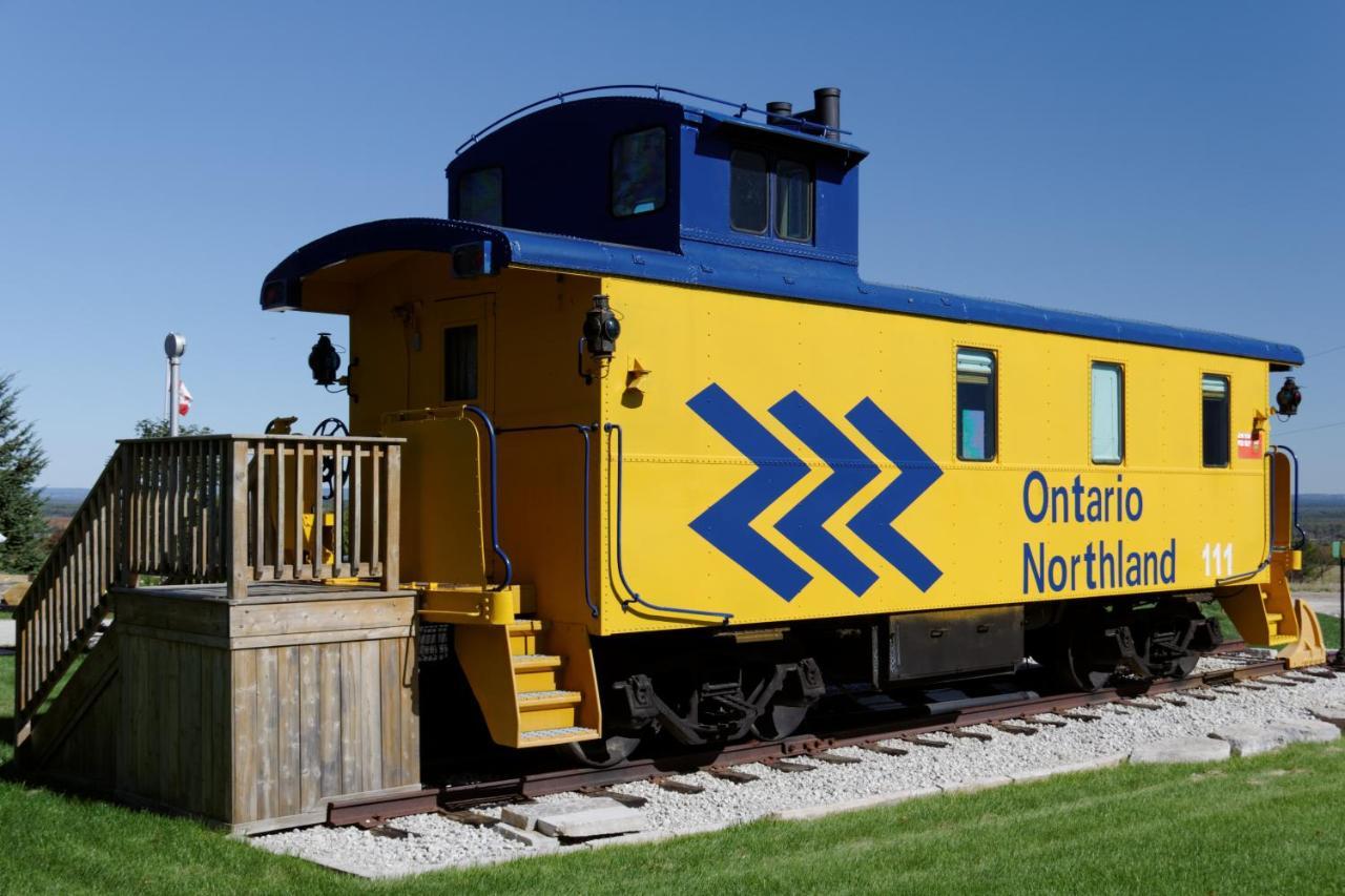 Clearview Station & Caboose B&BCreemore エクステリア 写真