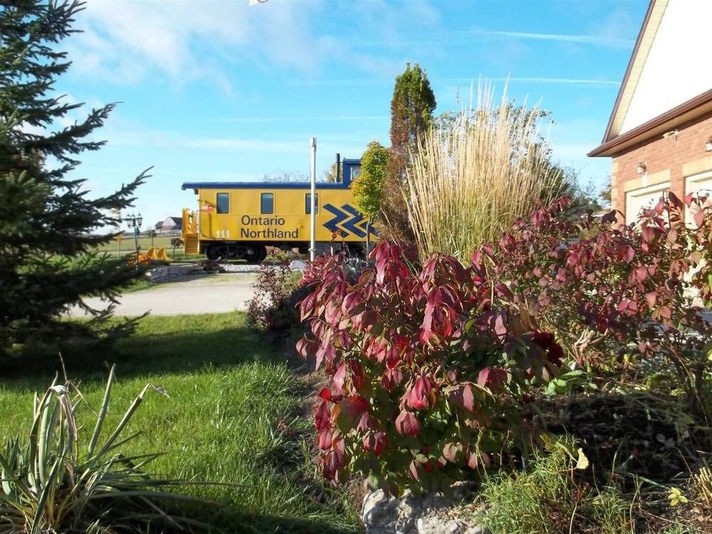 Clearview Station & Caboose B&BCreemore エクステリア 写真